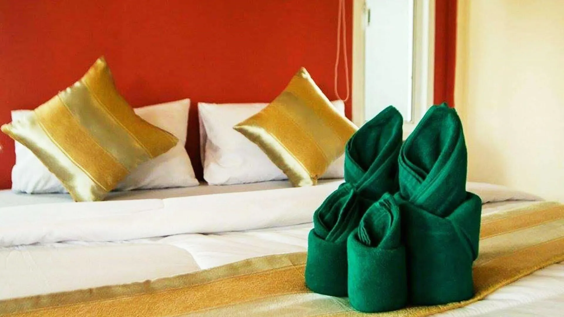**  Popular Lanta Resort Ko Lanta Thailand